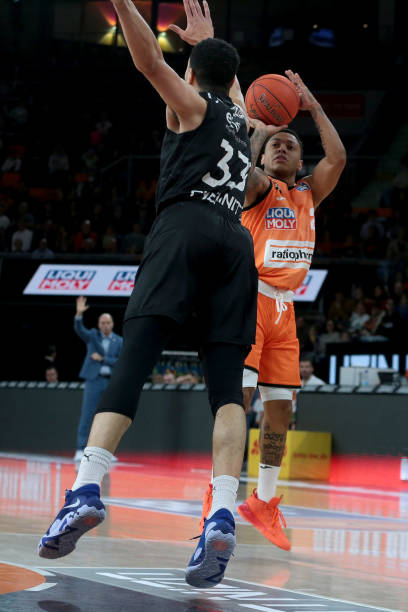 赞助商的关 赞助商的关